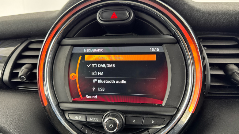 MINI Hatchback 1.5 Cooper II 5dr Auto [Chili Pack] Petrol Hatchback